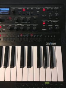 Korg Modwave MK1 ---